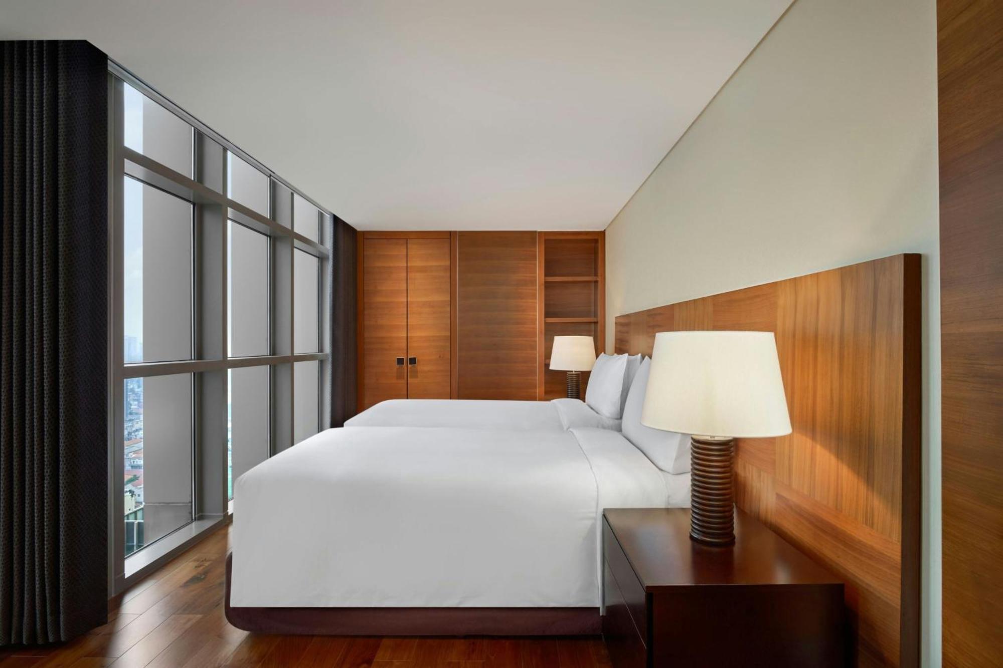 Jw Marriott Hotel And Suites Saigon Хошимин Экстерьер фото