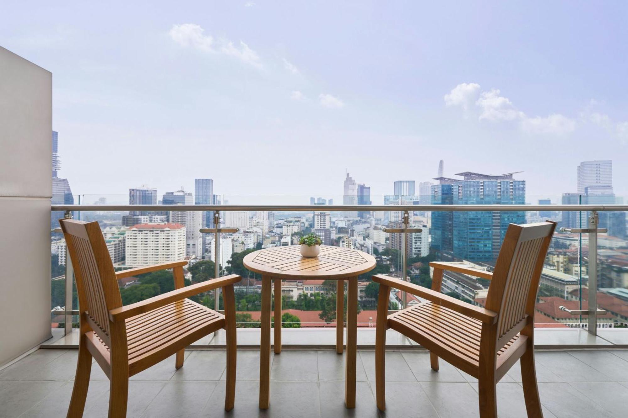 Jw Marriott Hotel And Suites Saigon Хошимин Экстерьер фото